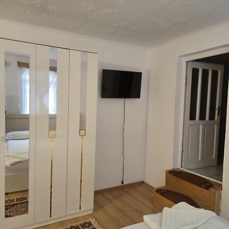 Bed and Breakfast Rozsa Panzio Rimetea Esterno foto