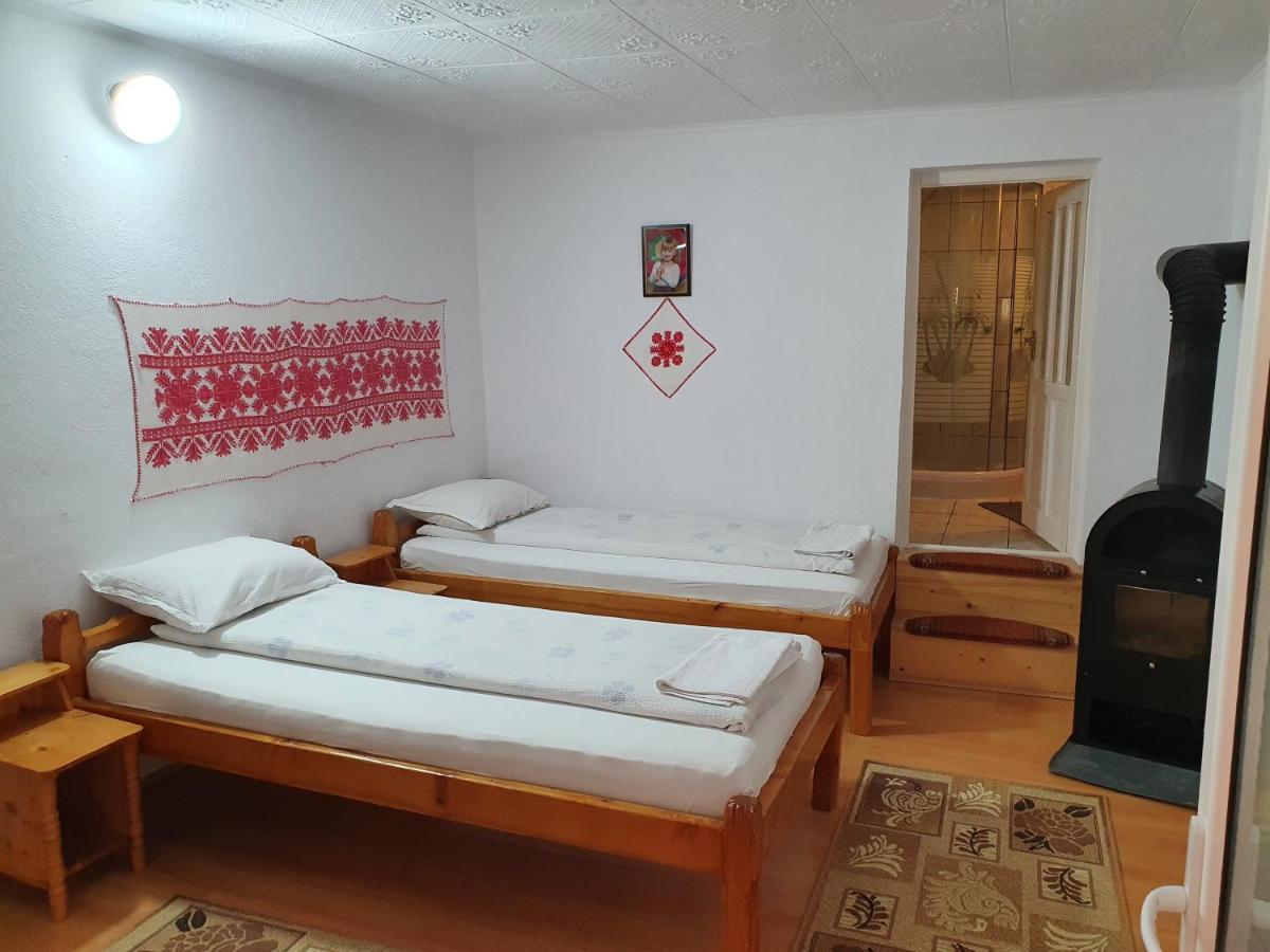 Bed and Breakfast Rozsa Panzio Rimetea Esterno foto